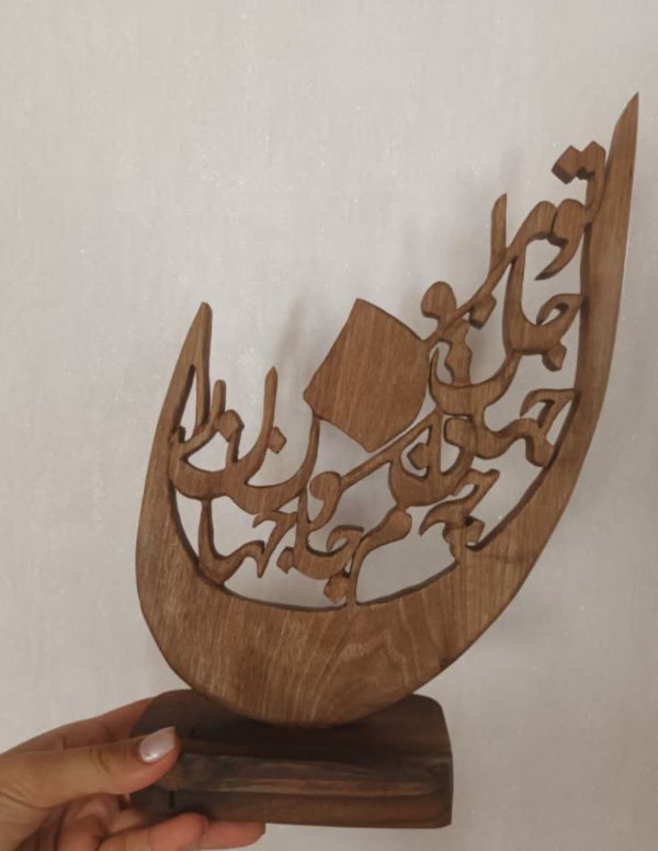 تندیس چوبی تومرا جان وجهانی رو میزی - Image 1